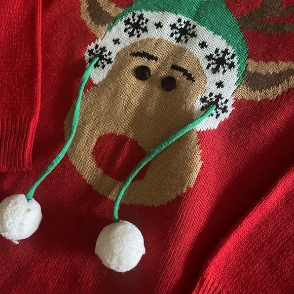 Christmas Sweater - Picture 6 of 11